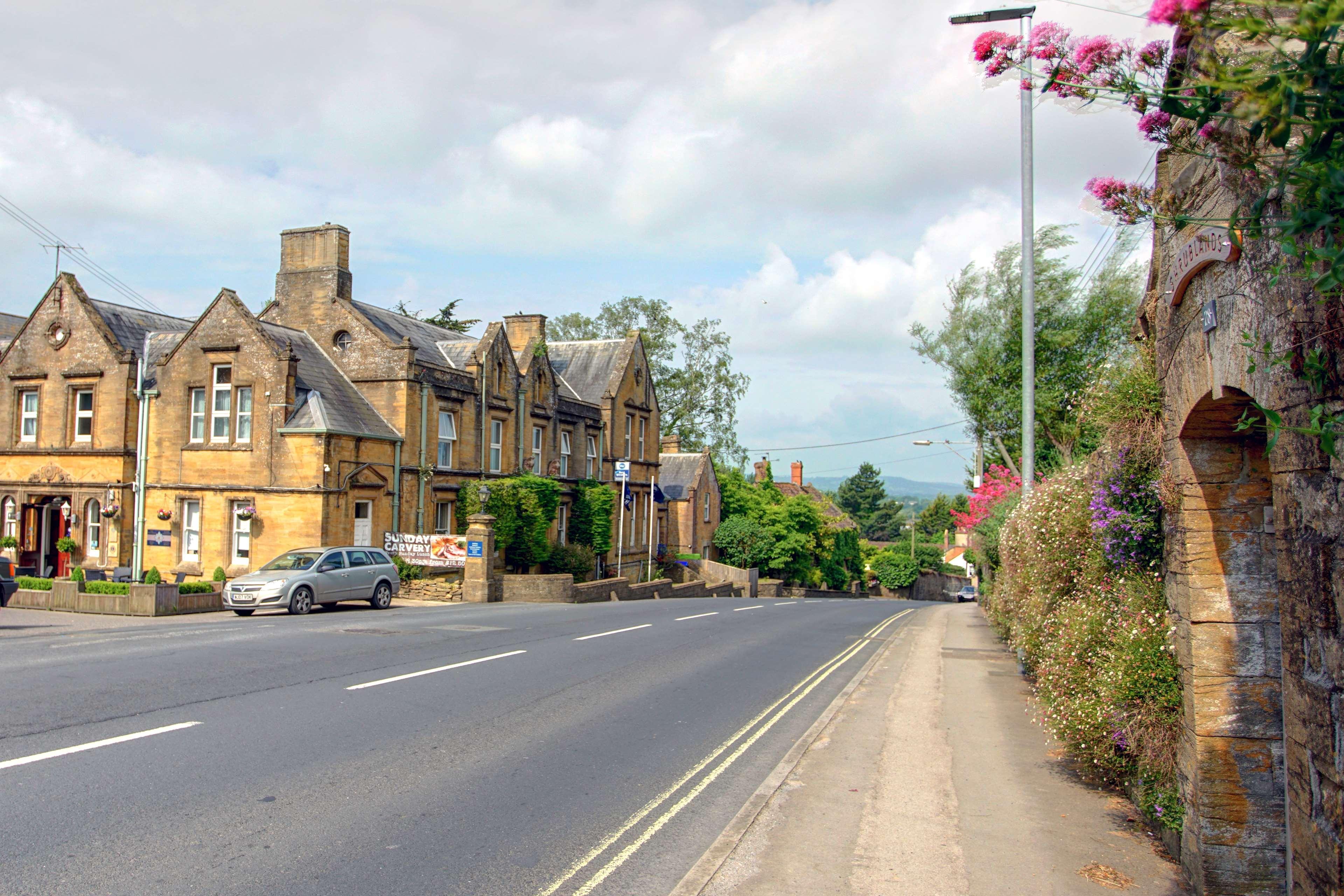 The Shrubbery Hotel, Ilminster Exterior photo